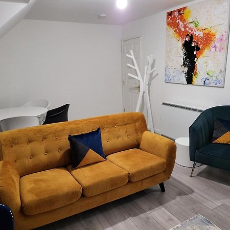 Garland Modern 2 Bedroom Apartment With Parking London Plumstead  Zewnętrze zdjęcie