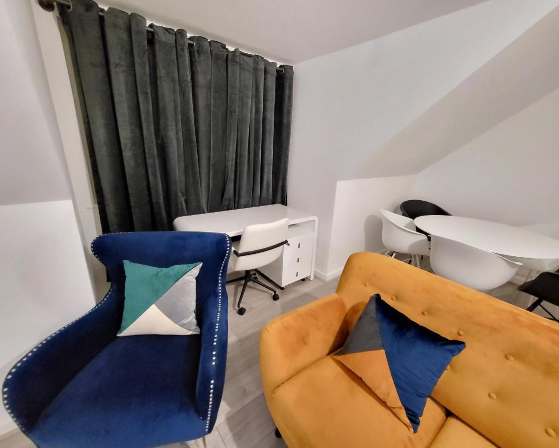 Garland Modern 2 Bedroom Apartment With Parking London Plumstead  Zewnętrze zdjęcie
